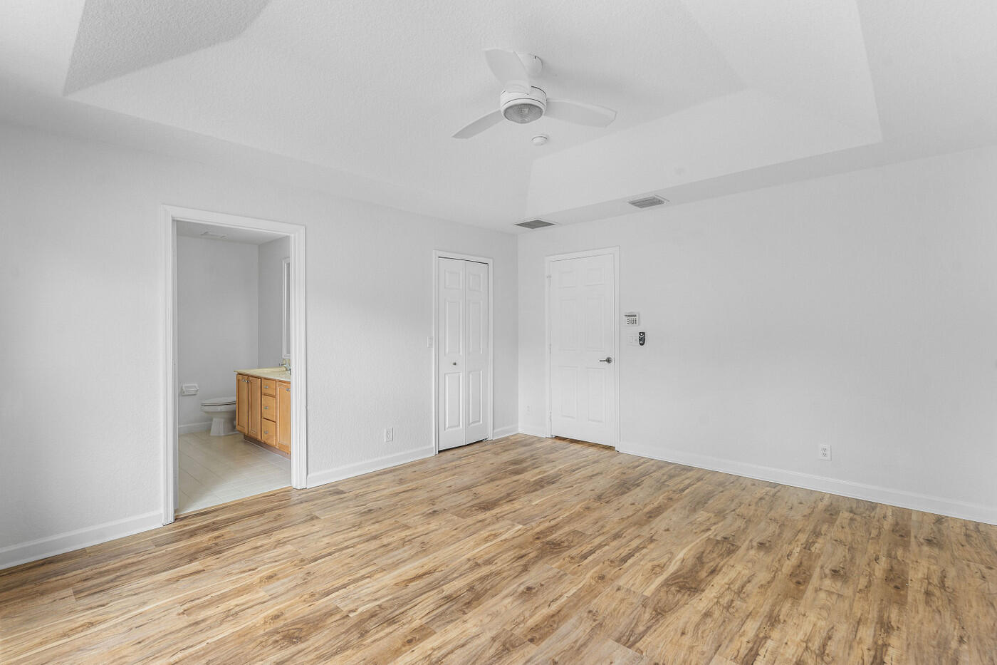 GABLES AT NORTHLAKE 1 - Residential