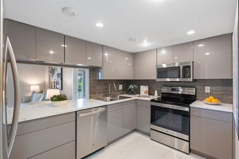 4013 N Ocean Drive 107 Fort Lauderdale FL 33308