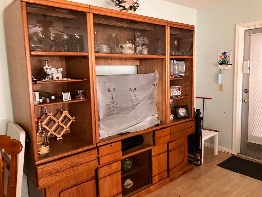 View photos, virtual tours, details... 285 Northampton O