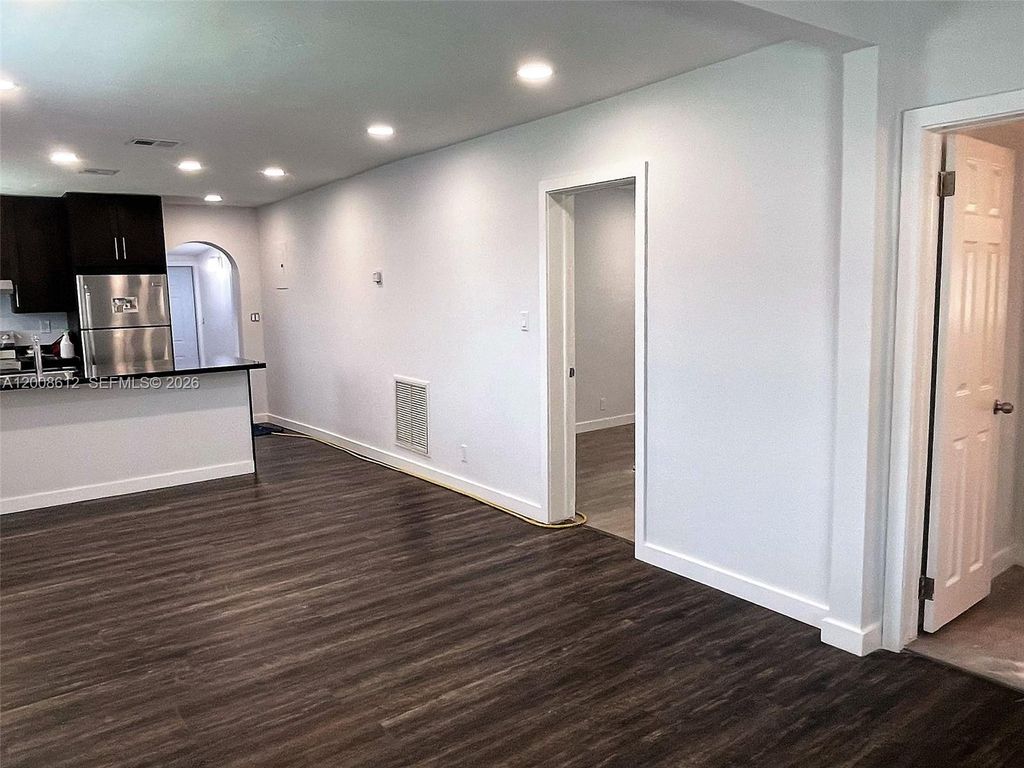 Photo of 22 NW 14th Avenue, Dania Beach, FL 33004 (MLS # A12008612)