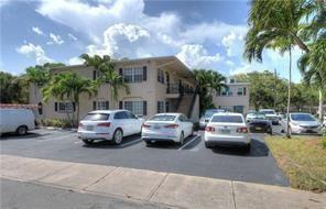 A GREAT HOME WITH A GREAT LOCATION! YOU CAN WALK TO DOWNTOWN FORT LAUDERDALE, NIGHTLIFE,
GOVERNMENT BUILDINGS, RESTAURANTS AND CLOSE TO EVERYTHING YOU NEED. SPACIOUS ONE BEDROOM
ONE BATHROOM WITH INCLOSED PATIO THAT CAN BE USED AS A HOME OFFICE, OR SPARE ROOM. UPDATED,
CORNER CONDO WITH POOL AREA VIEWS. A MUST SEE. READY TO BE CALLED HOME!