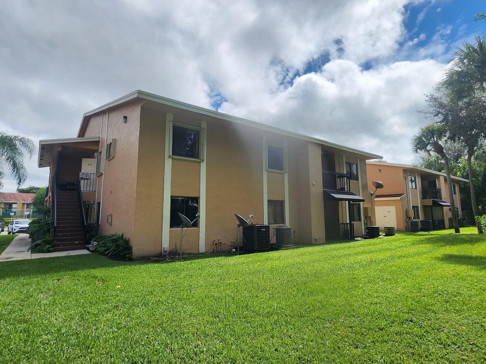 Laurels at Sherwood - Residential