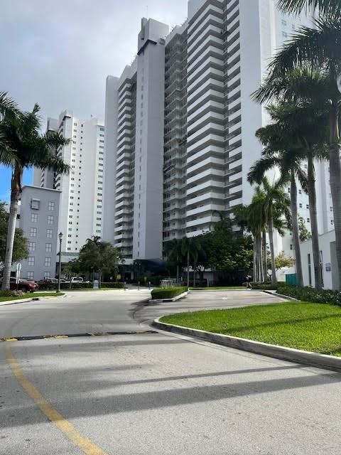 Hidden paradise with upcoming location in Turnbery area. This condo offer a large 2 bedroom with 3 full bathrooms, same same as the 3 bedrooms. Open kitchen with panoramic views from a large new balcony. This condo has washer and drier and a laundry room, Jacuzzi tub, all impact glass windows, granite counter tops, stainless steel appliances. High speed internet and TV cable with lots of premium channel included. The building has a variety of amenities like, 24 hours security, concierge, Luxe automatic package services, outdoor pool, state of the art GYM, club house, Tennis court, children playground, valet parking and covered garage. Garage assigned parking for one vehicle is included. Easy to show, let's make a deal!