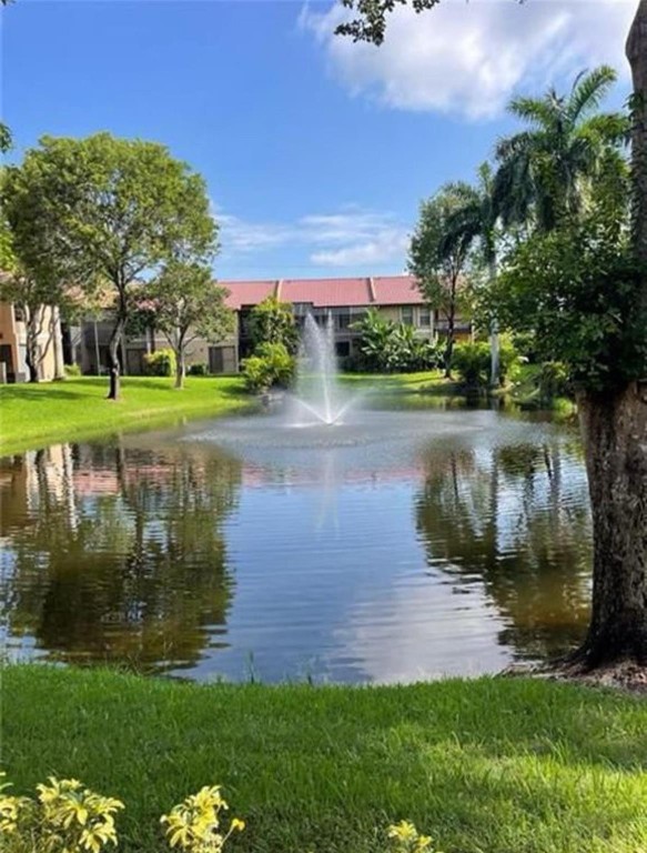 Las Brisas - Residential Lease