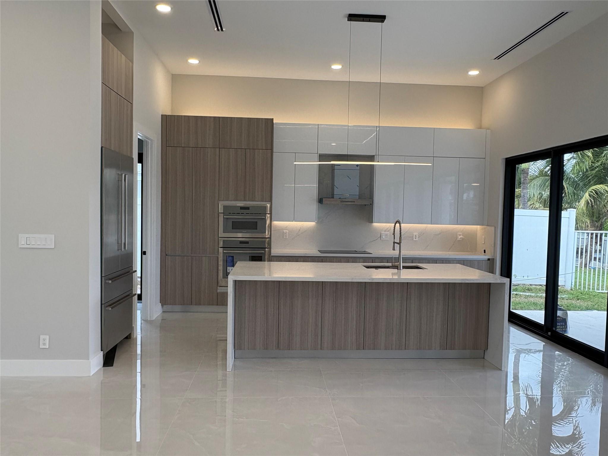 Eastway Park 49-5 B - Residential