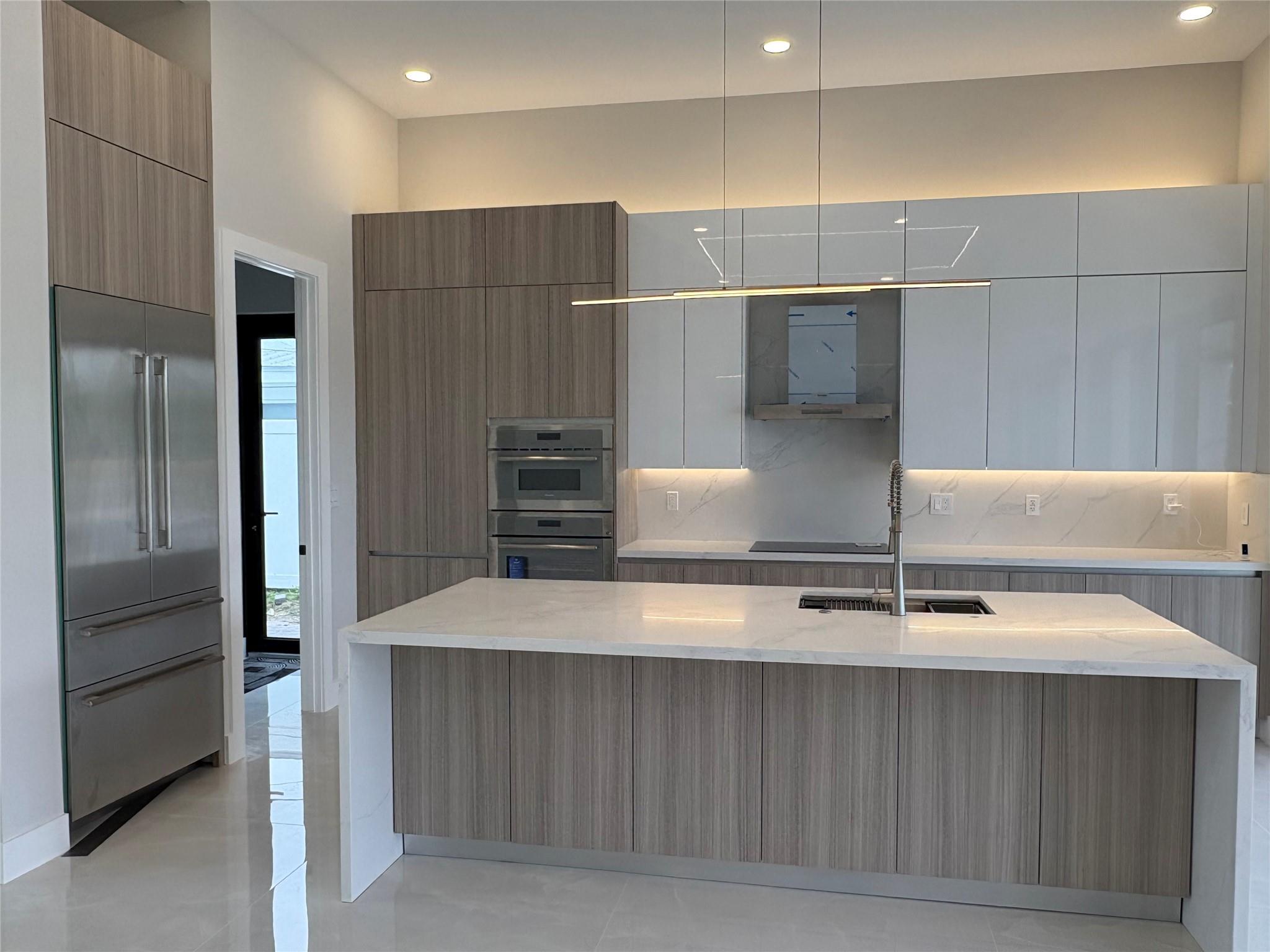 Eastway Park 49-5 B - Residential