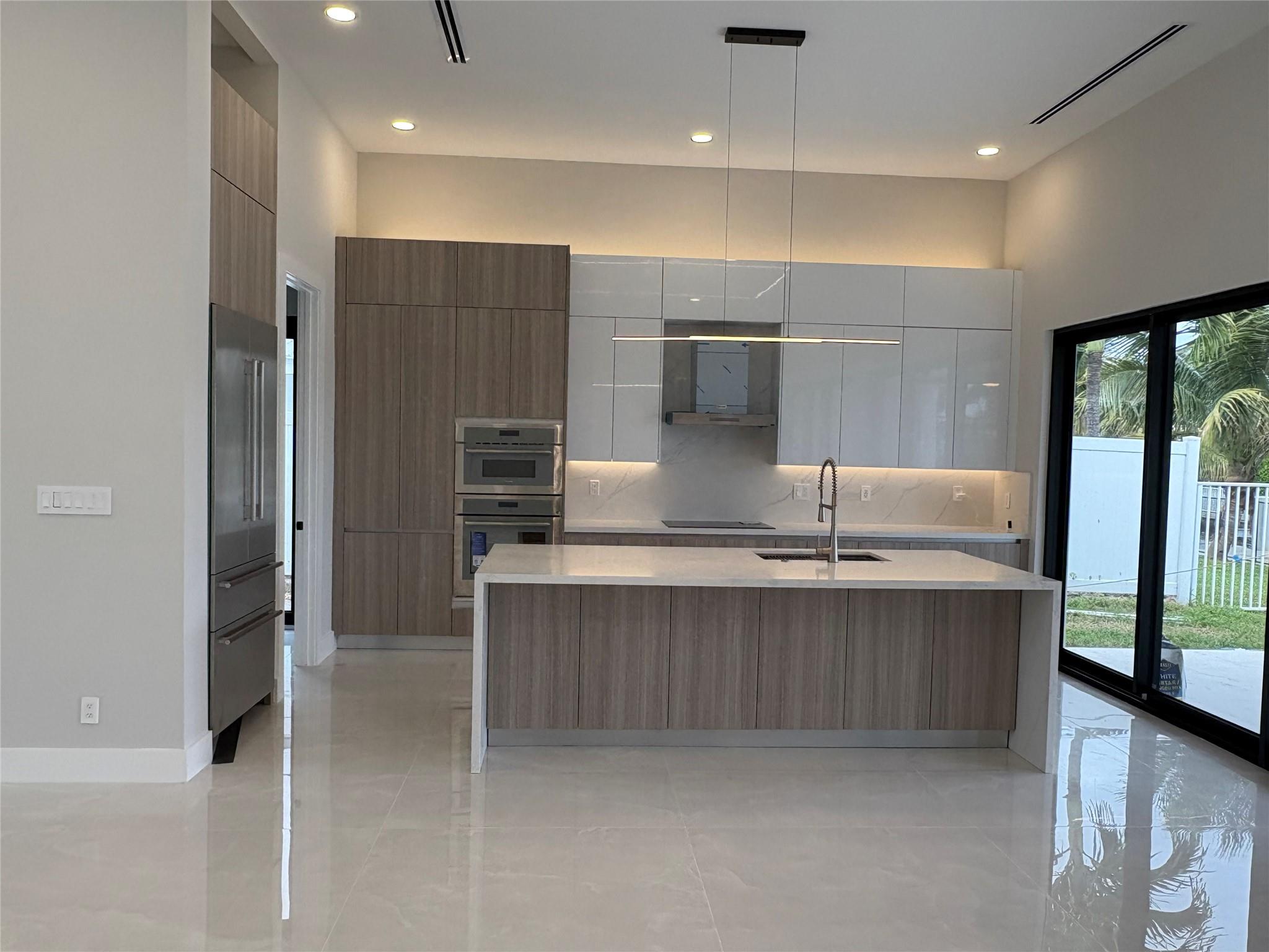 Eastway Park 49-5 B - Residential