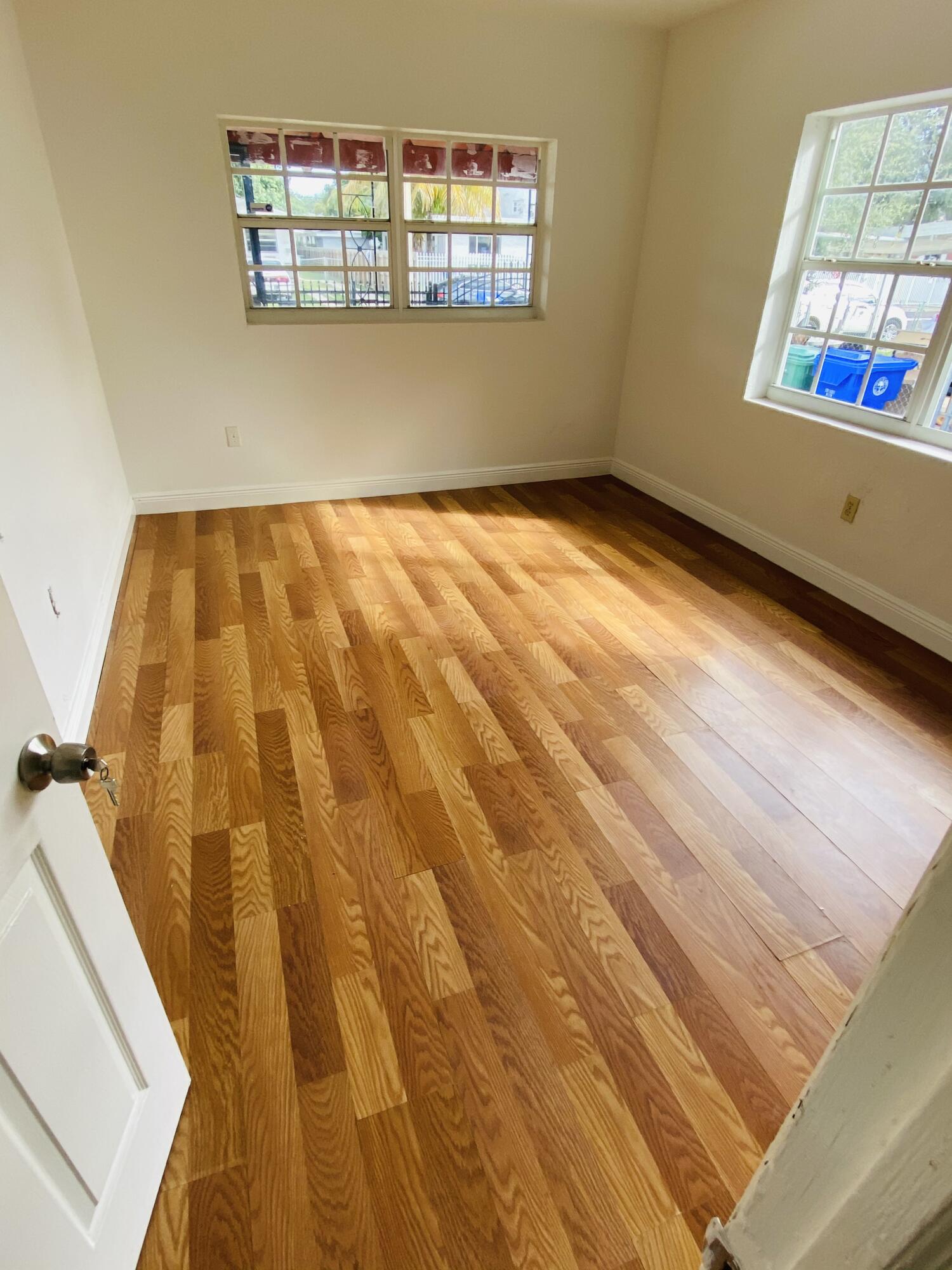 GROVELAND PK - Residential Income