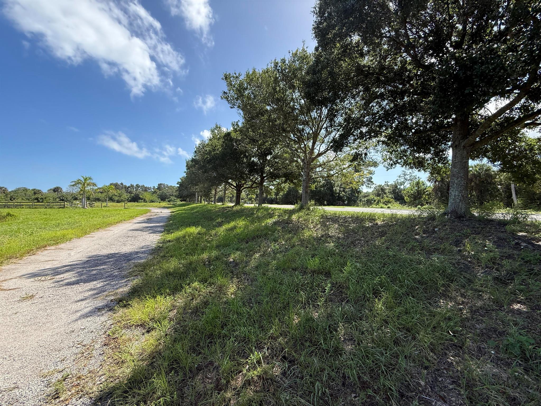 WINTER BEACH EQUESTRIAN E - Land