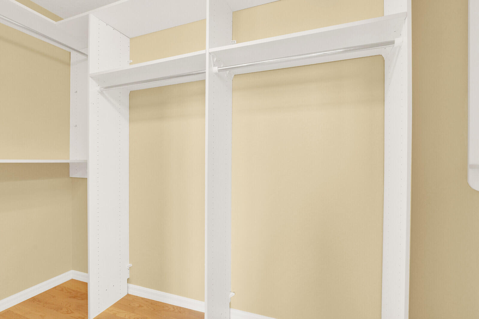 SEAMARK CONDO - Residential