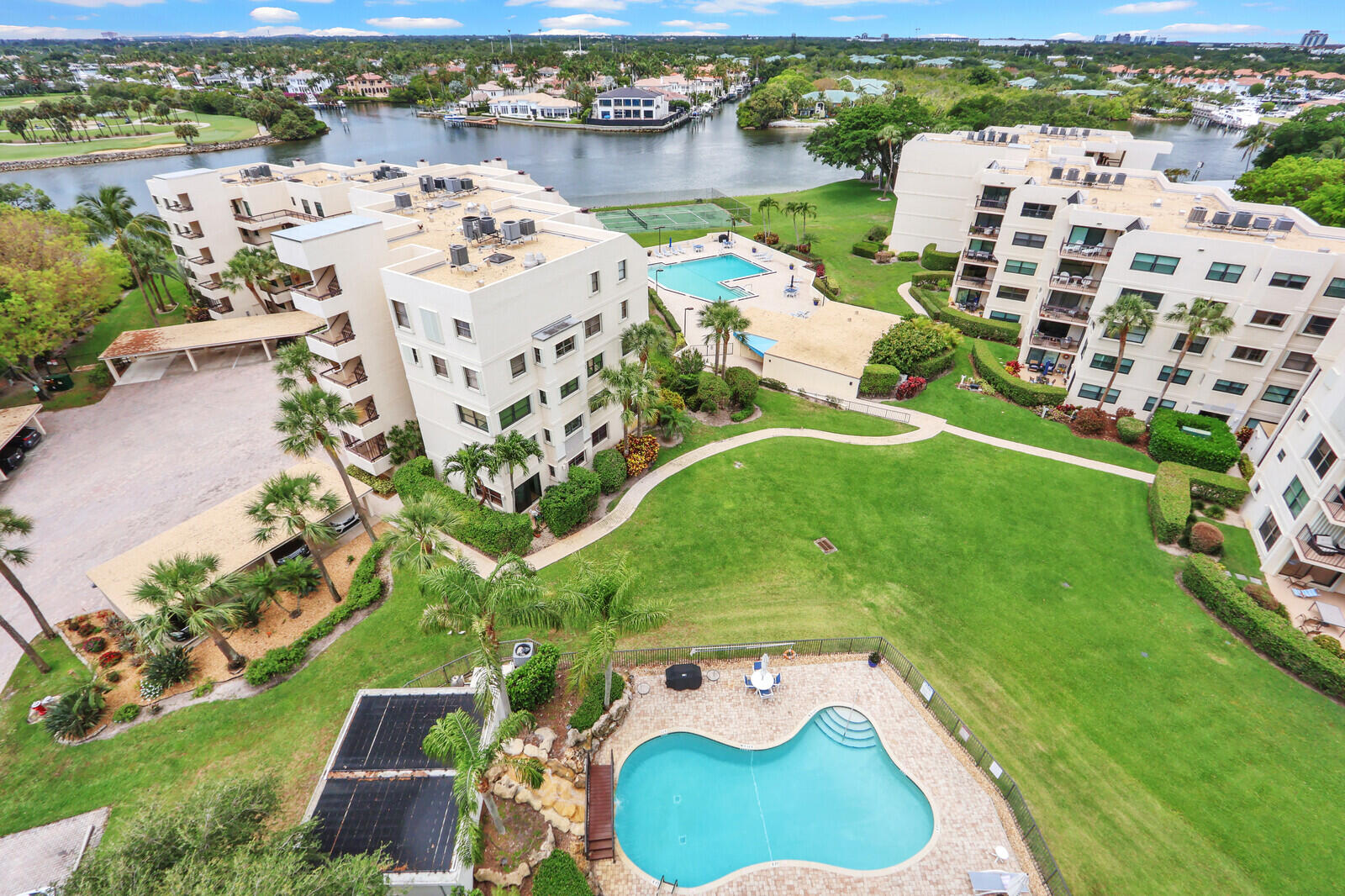 SEAMARK CONDO - Residential