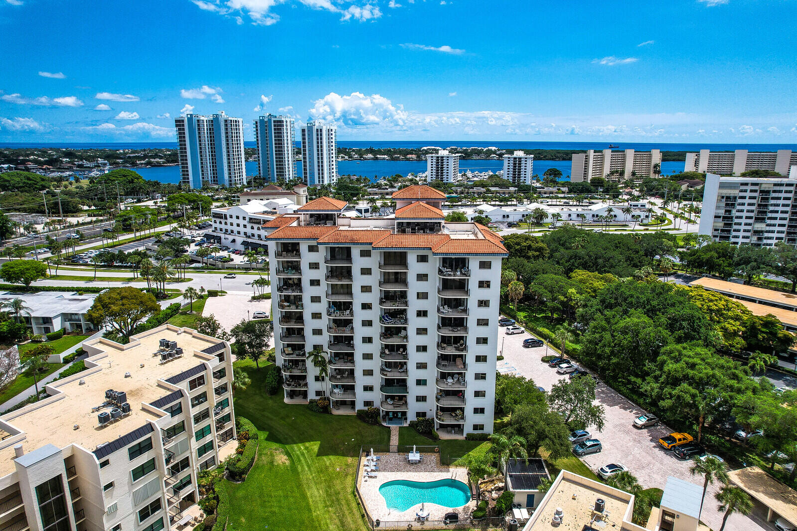 SEAMARK CONDO - Residential