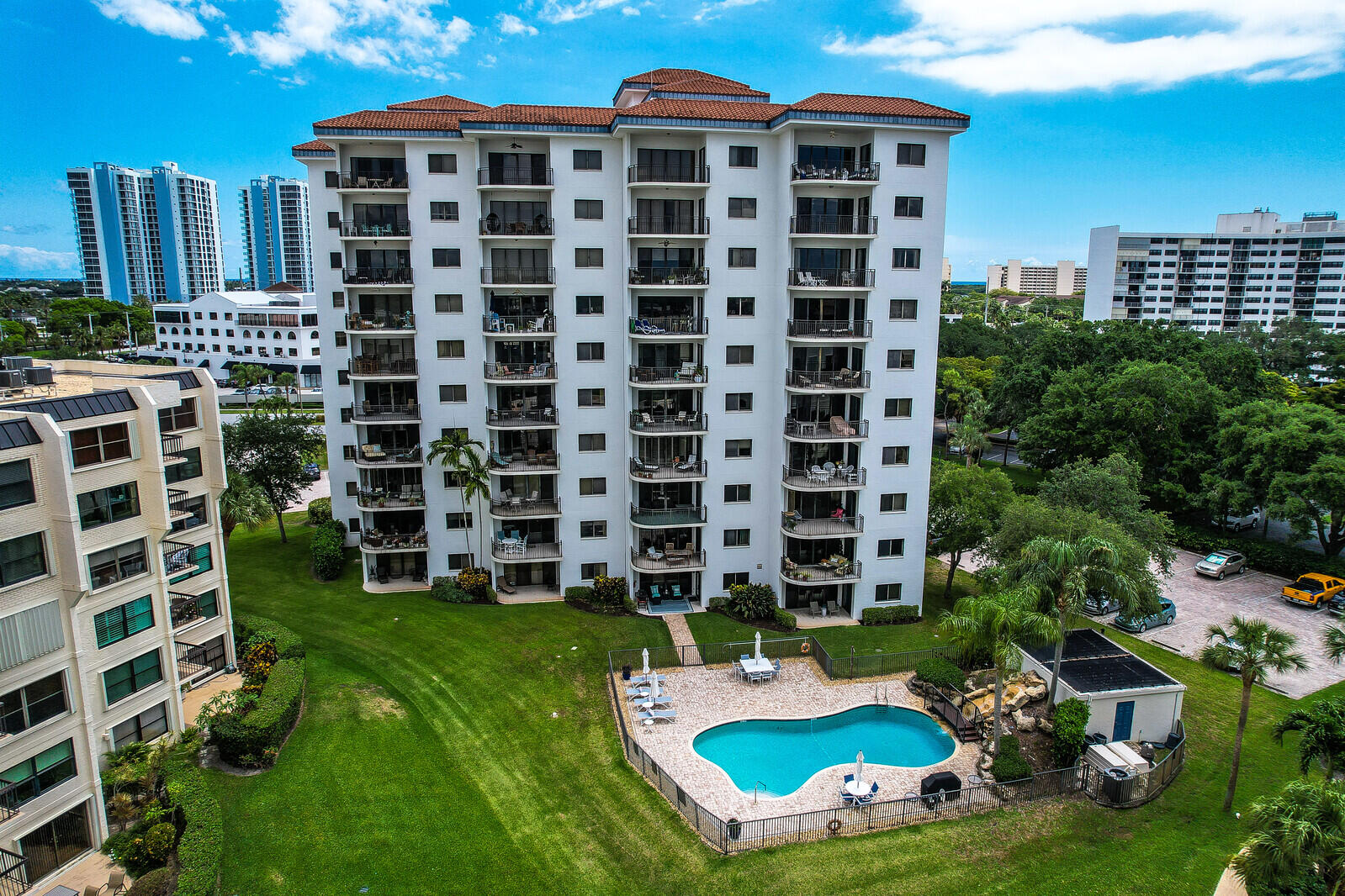 SEAMARK CONDO - Residential