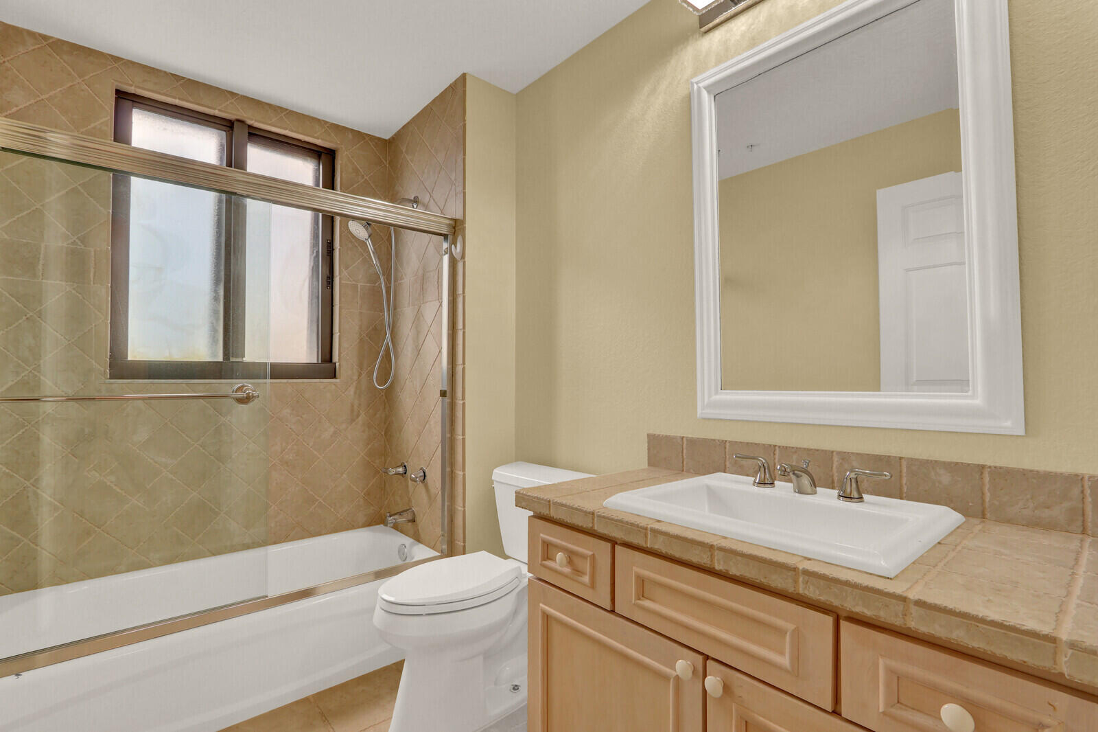 SEAMARK CONDO - Residential