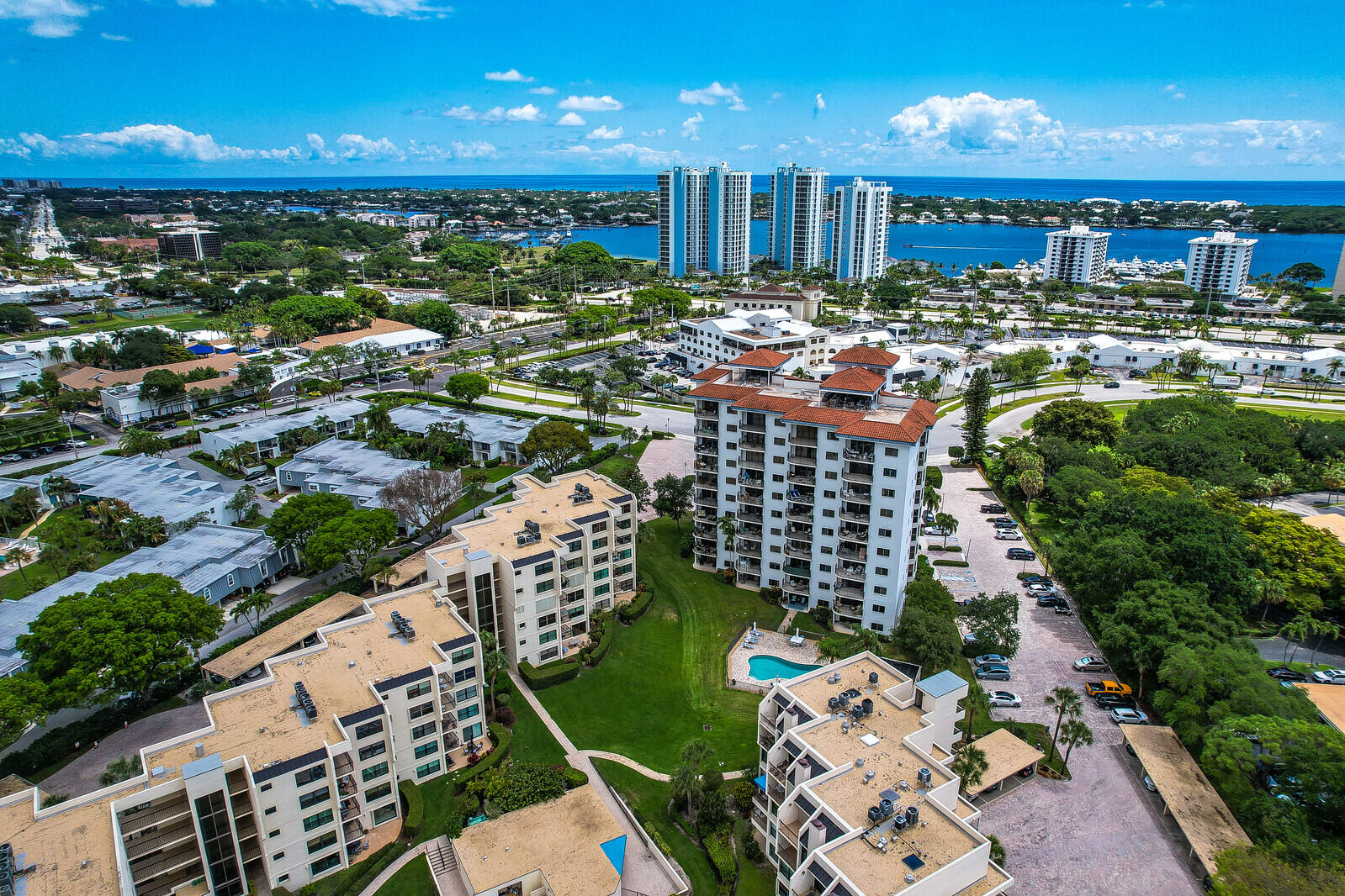 SEAMARK CONDO - Residential