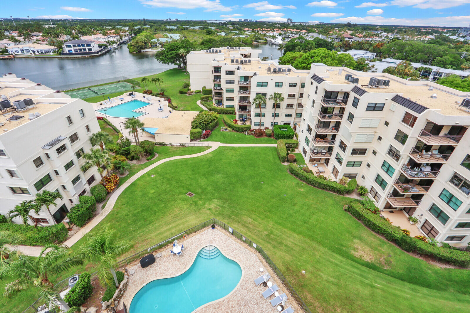 SEAMARK CONDO - Residential
