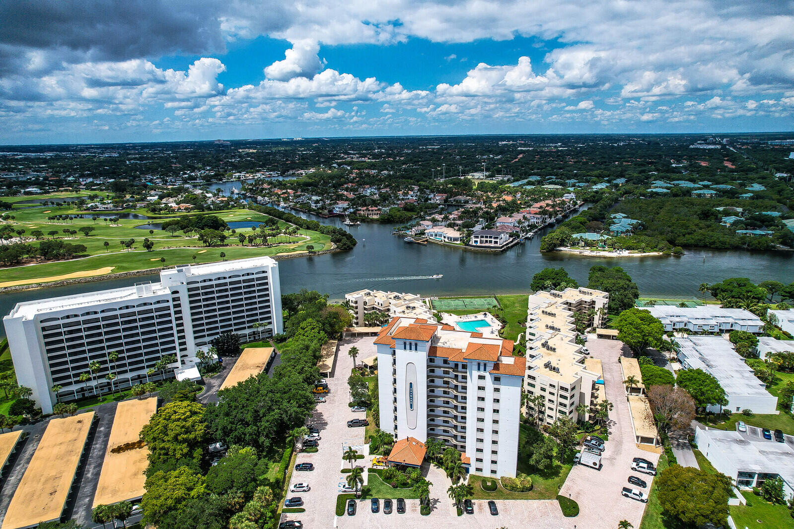 SEAMARK CONDO - Residential