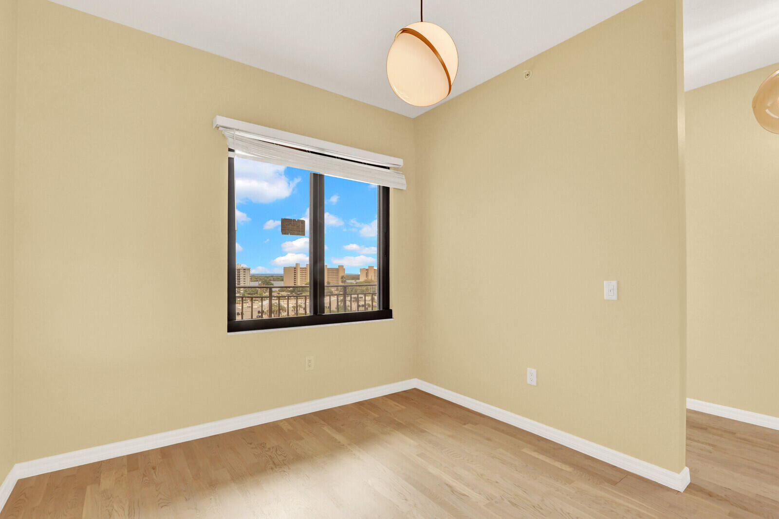 SEAMARK CONDO - Residential
