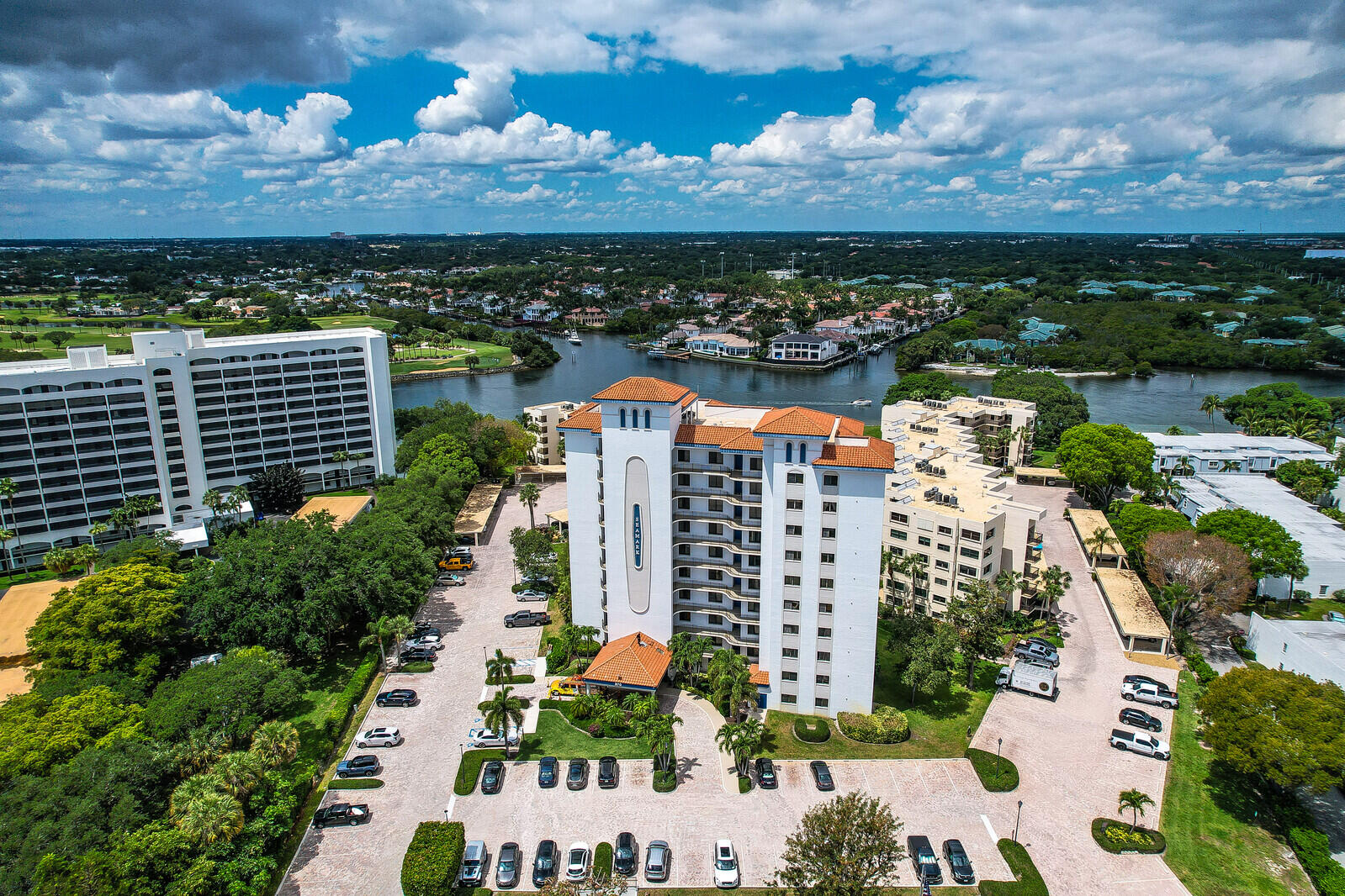 SEAMARK CONDO - Residential