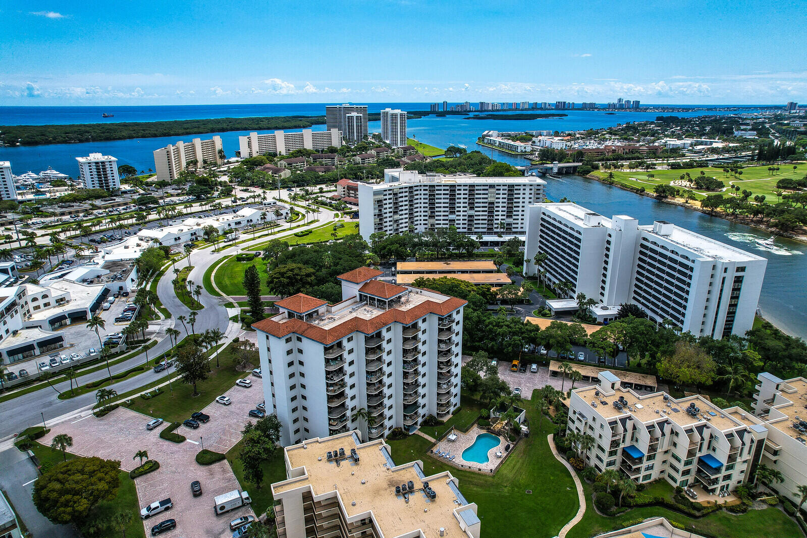 SEAMARK CONDO - Residential