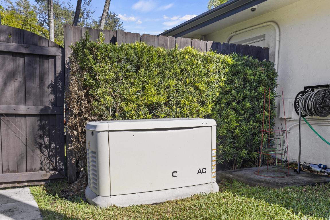 LAKEVIEW - Residential