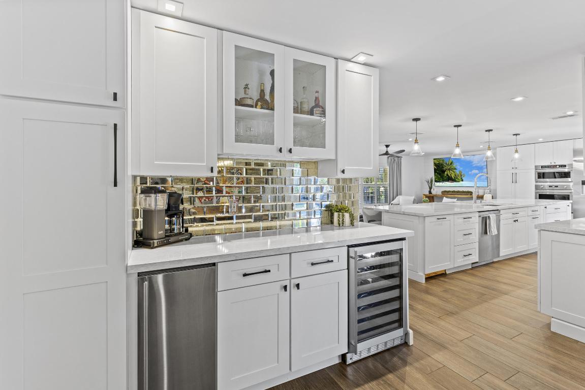 LAKEVIEW - Residential