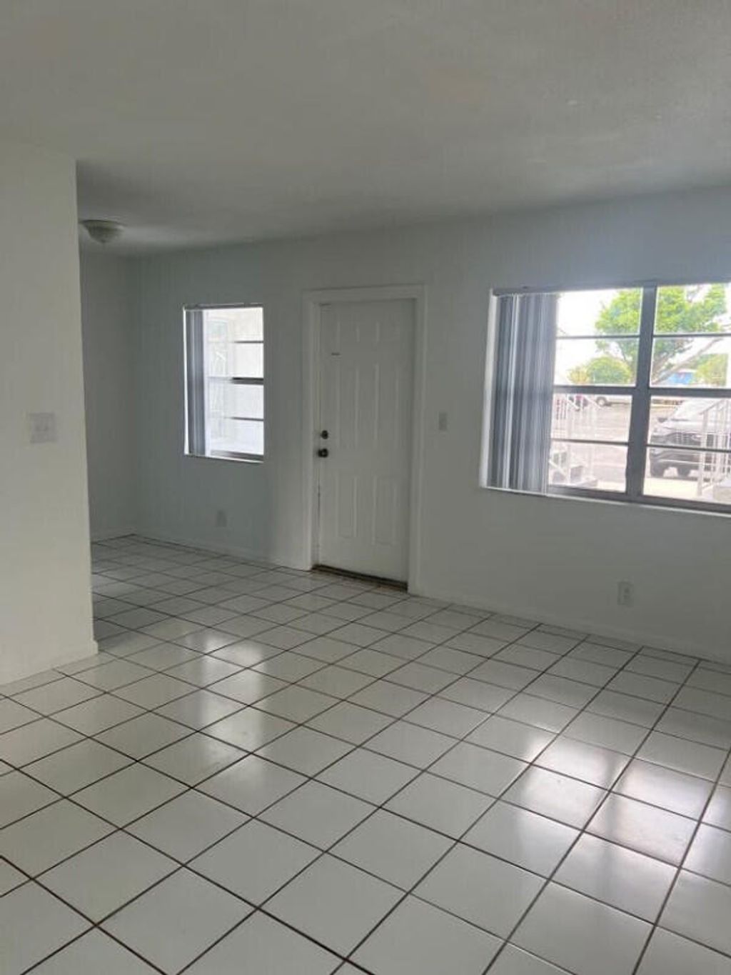 Photo of 371 Sunshine Drive #H2, Coconut Creek, FL 33066 (MLS # B26017718)