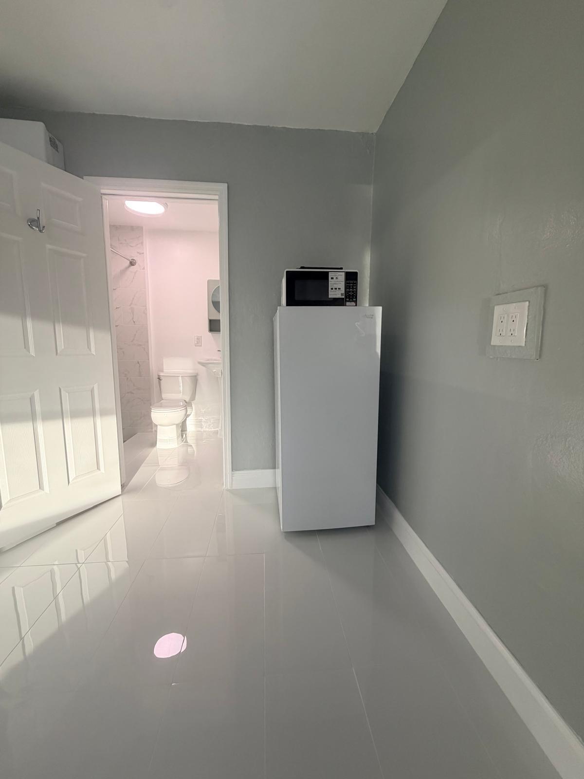 BROADVIEW PARK SEC 4 - Residential Lease