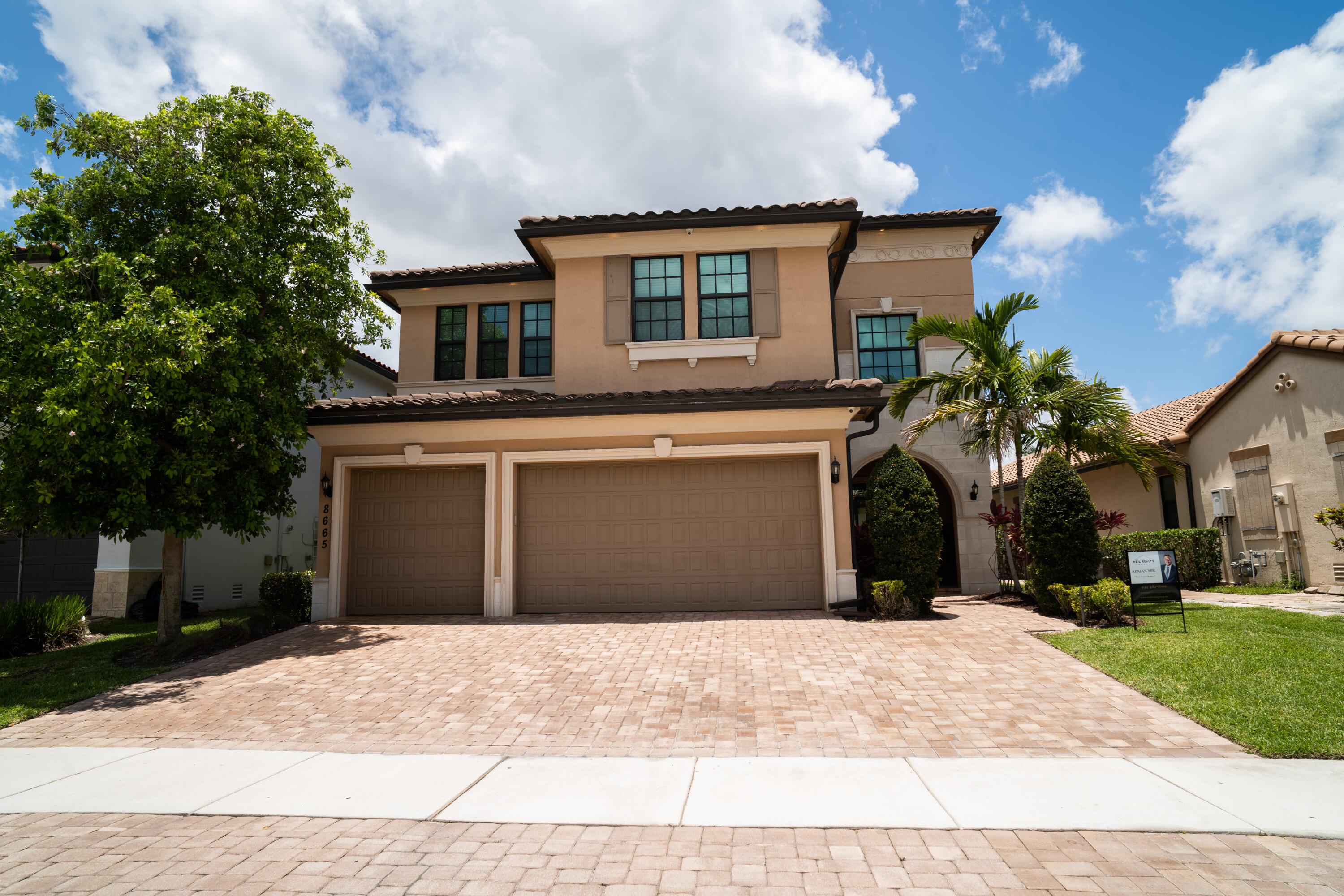 8665 E Baypoint Circle