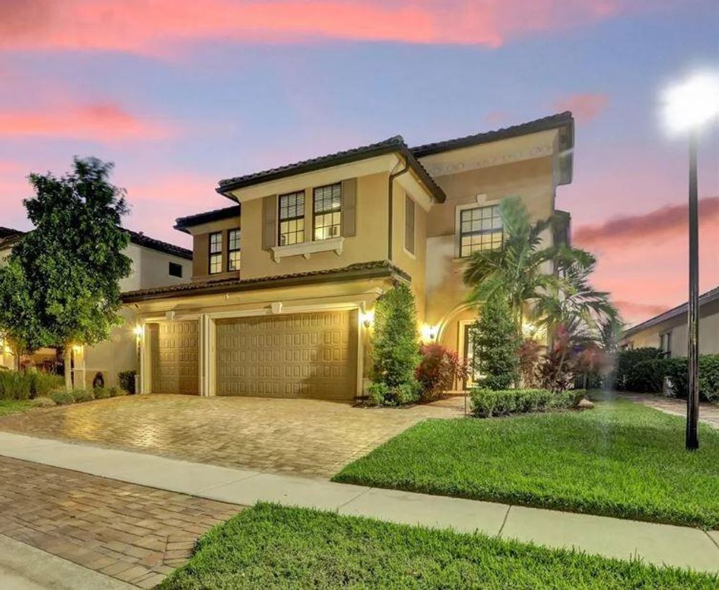 Photo of 8665 E Baypoint Circle, Parkland, FL 33076 (MLS # B26026121)