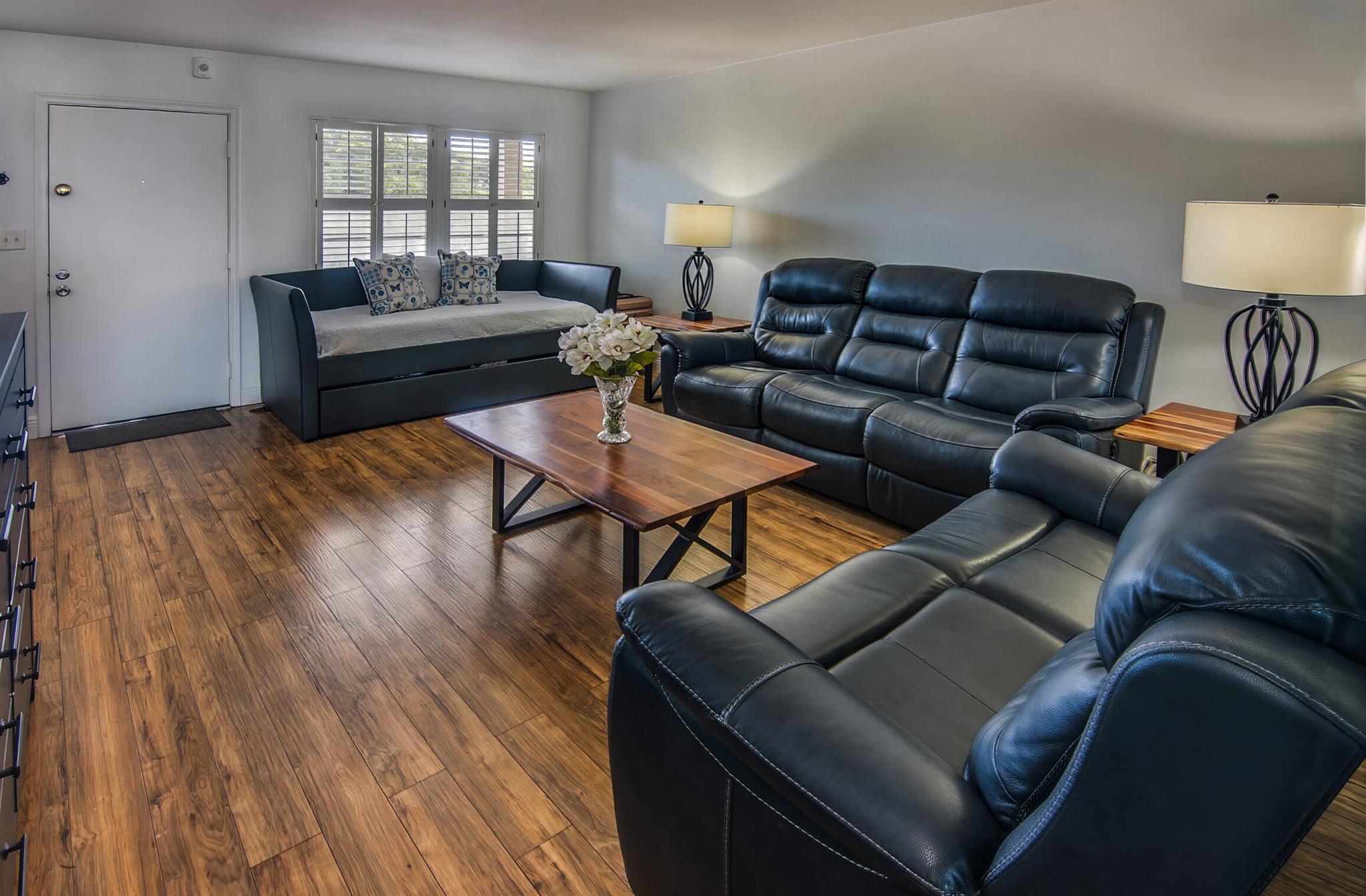 1905 Bermuda Circle J3