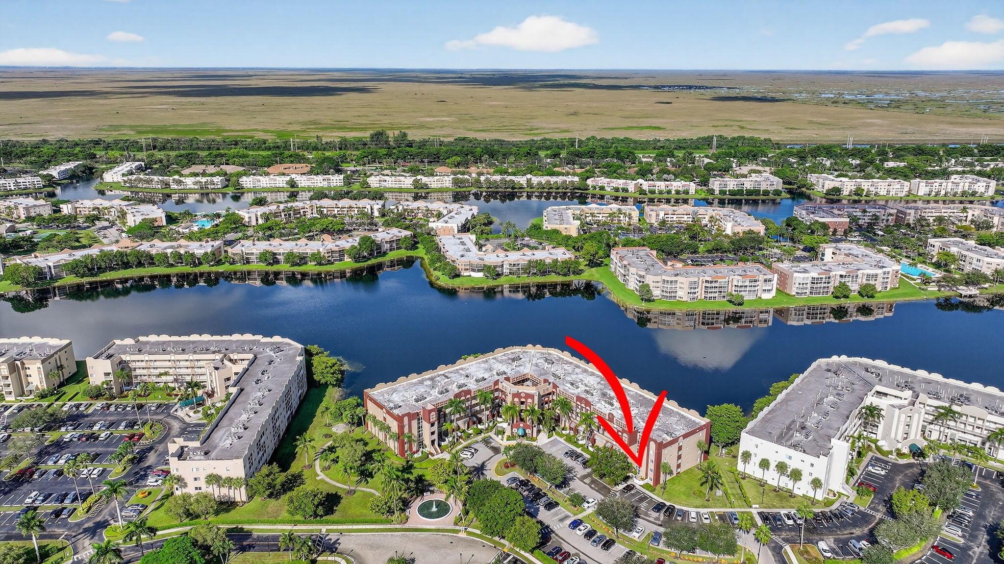 SOUTHAMPTON CONDOMINIUM E - Residential