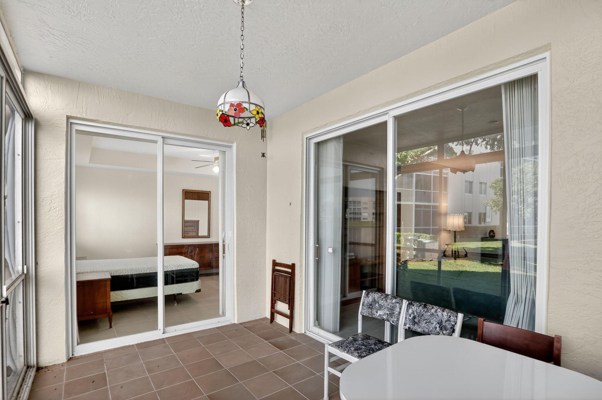 SOUTHAMPTON CONDOMINIUM E - Residential