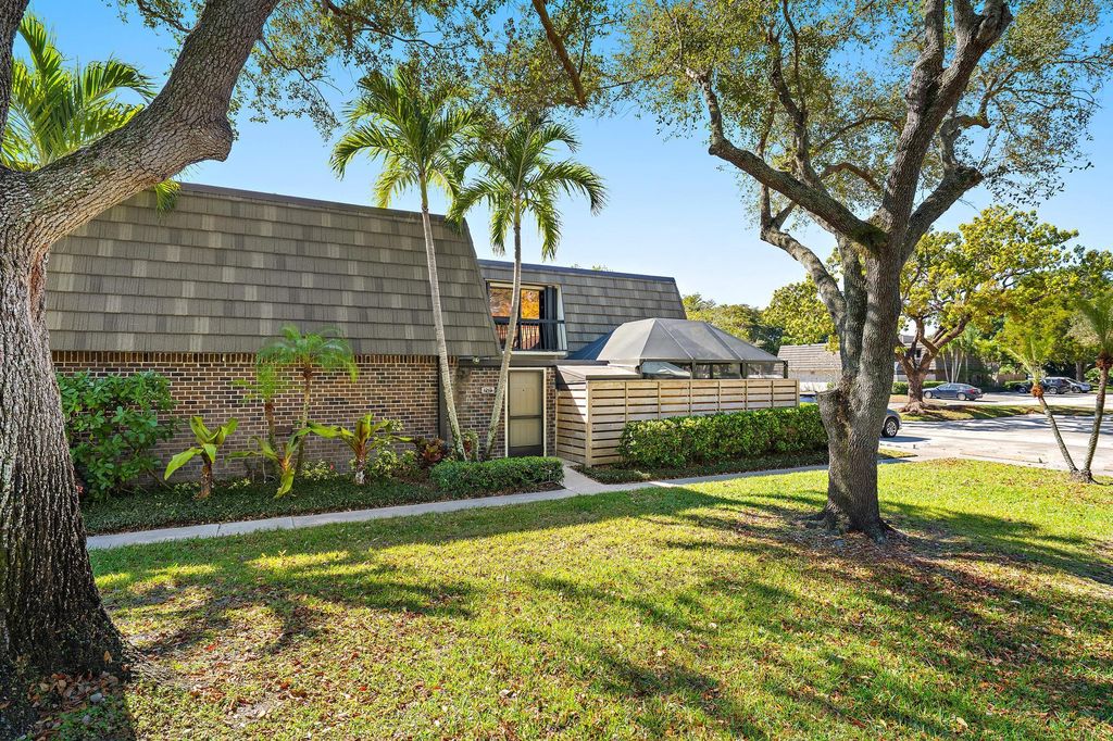 Photo of 1213 12th Terrace #1213, Palm Beach Gardens, FL 33418 (MLS # R11167042)