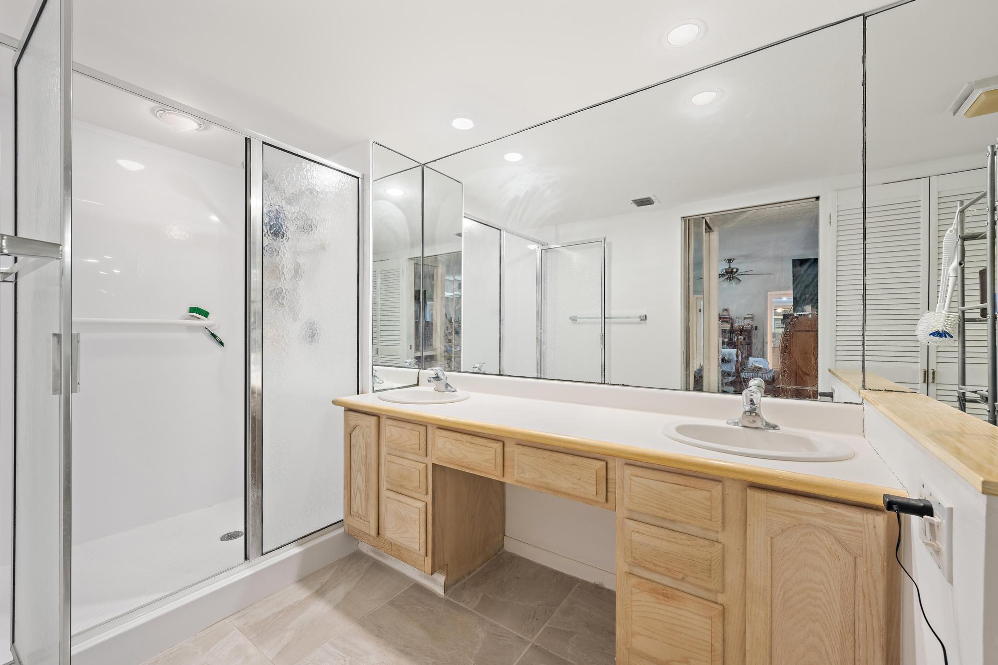 GLENWOOD TWNHS - Residential