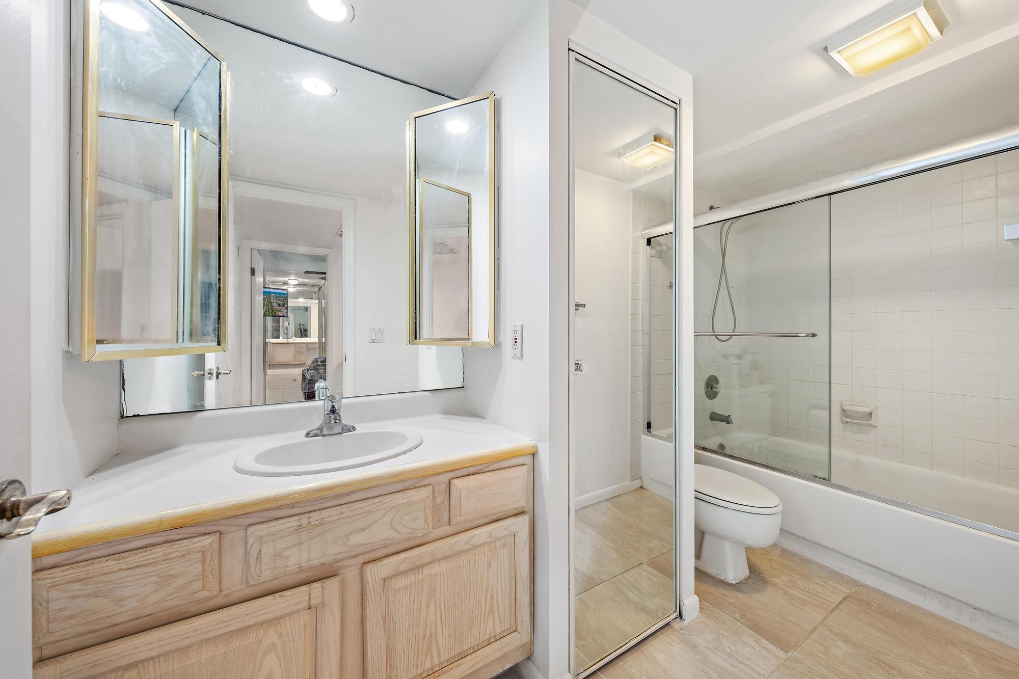 GLENWOOD TWNHS - Residential