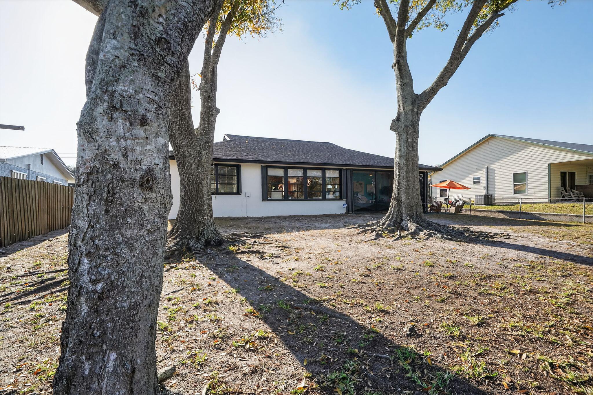 4543 SE Dryfus Avenue