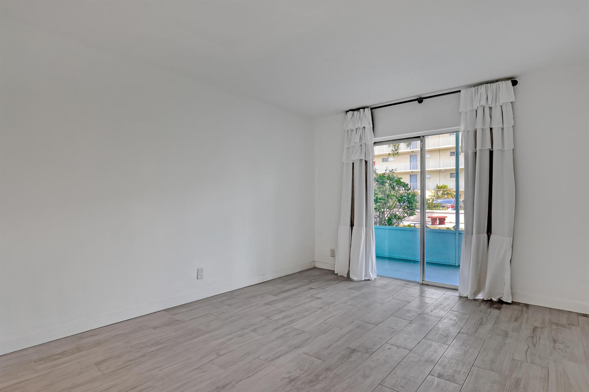 LAKE CLARKE GARDENS CONDO - Residential