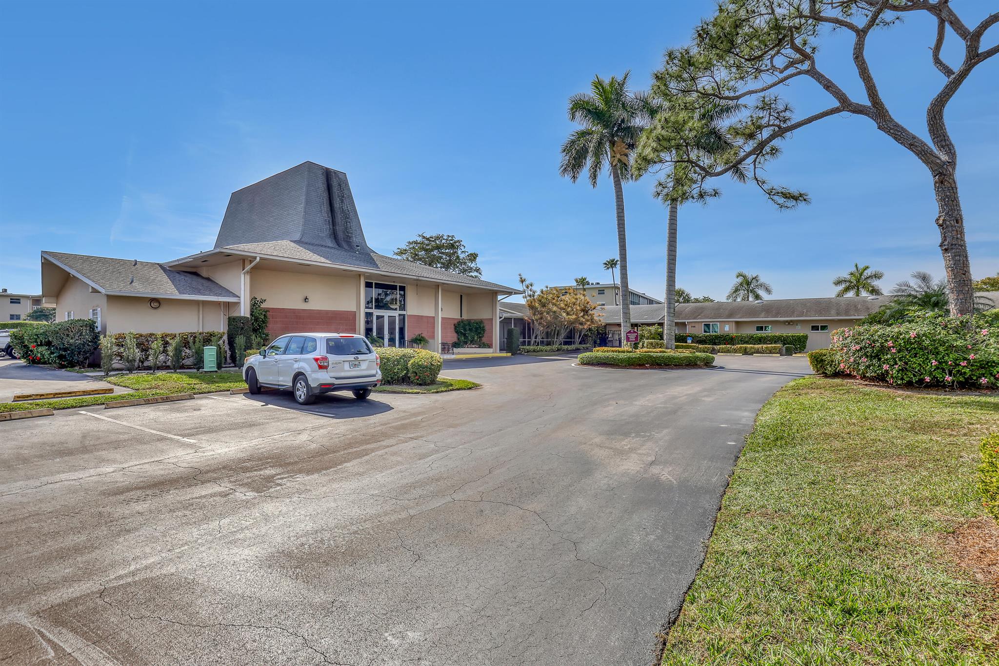LAKE CLARKE GARDENS CONDO - Residential