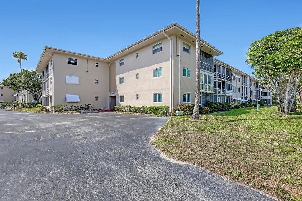 Photo of 2581 N Garden Drive #107, Lake Worth, FL 33461 (MLS # R11084491)