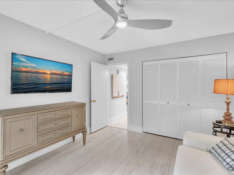 Corniche - Residential