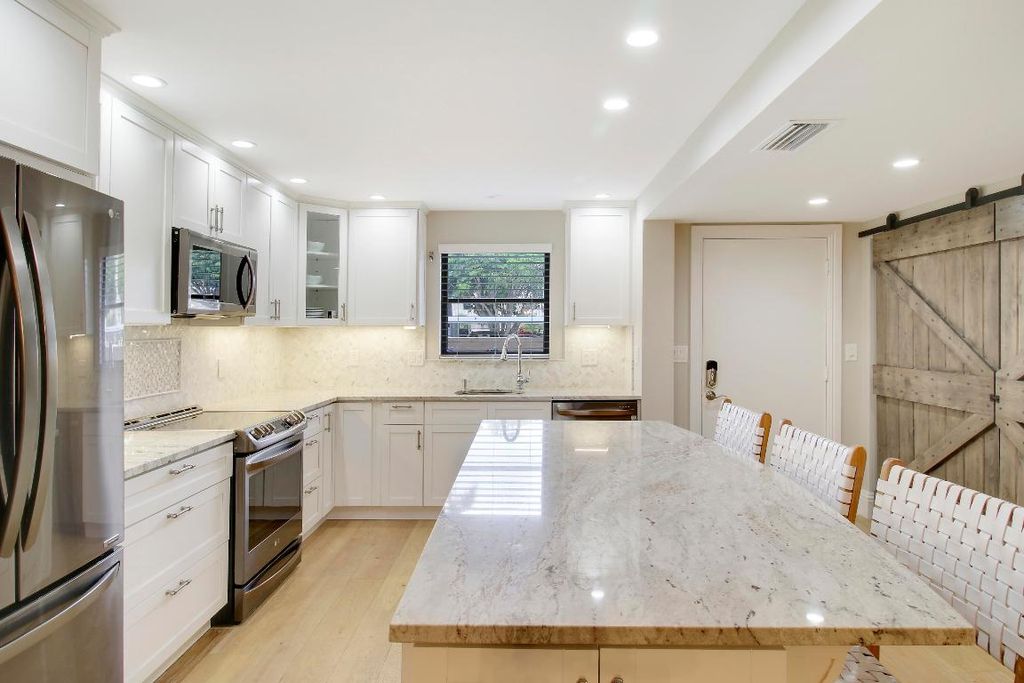 Photo of 300 N Highway A1a, #106i, Jupiter, FL 33477 (MLS # R10966005)