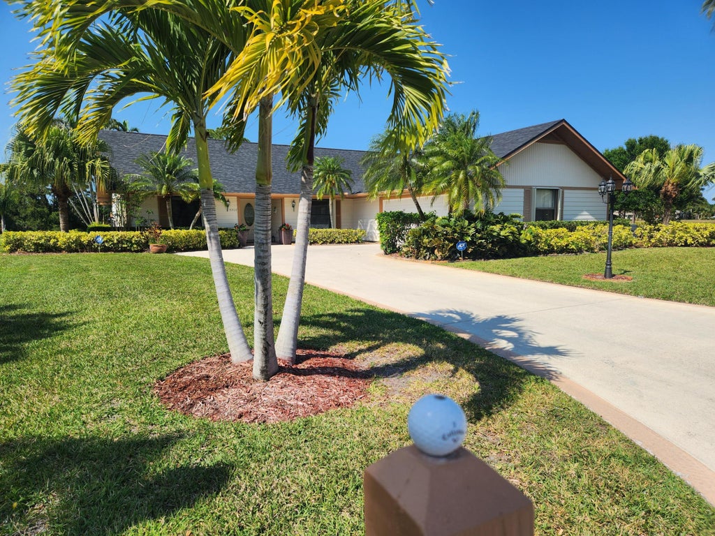 Photo of 4306 Gator Trace Drive #4306, Fort Pierce, FL 34982 (MLS # R10985285)