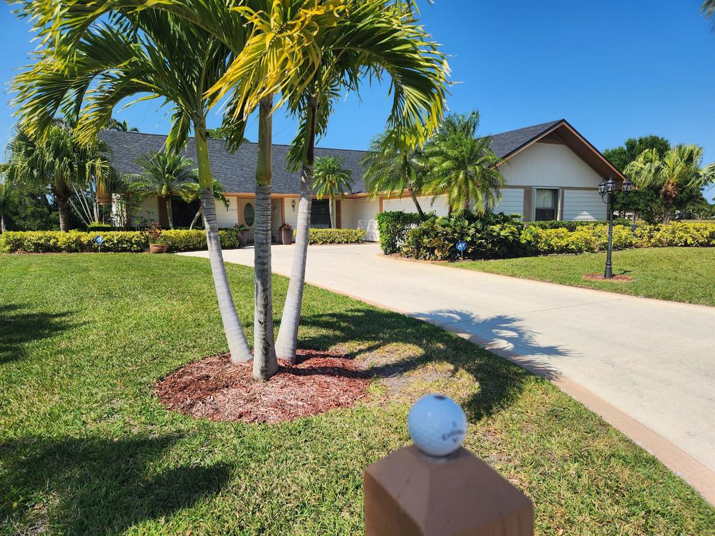 Photo of 4306 Gator Trace Drive #4306, Fort Pierce, FL 34982 (MLS # R10985285)