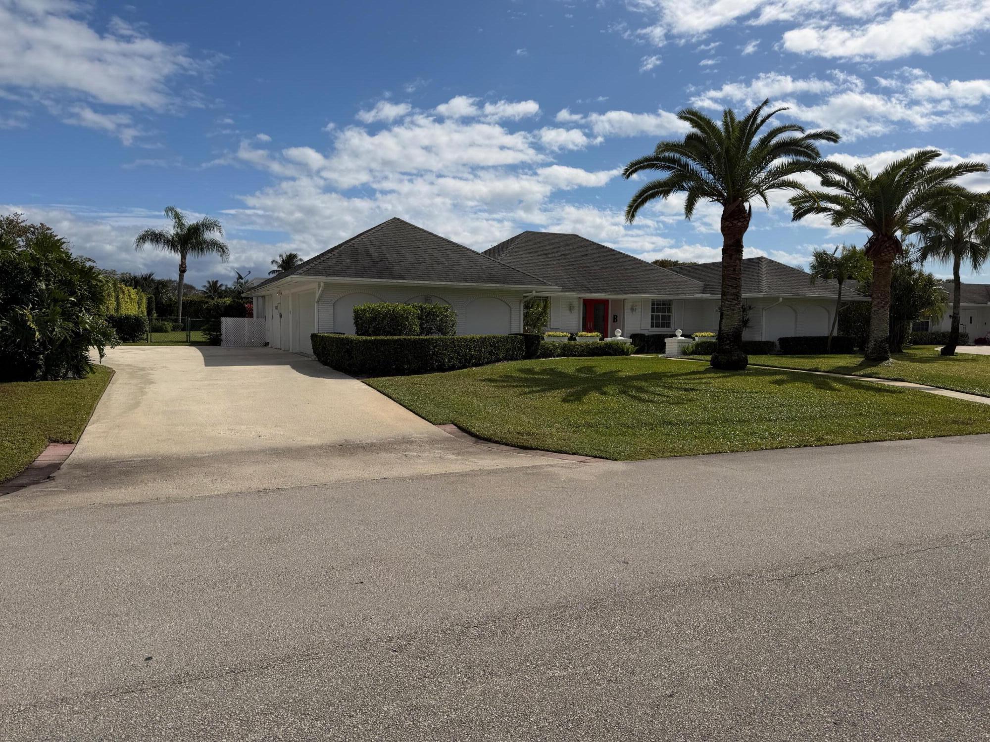 PGA NATIONAL GOLF CLUB ESTATES 2 - Residential