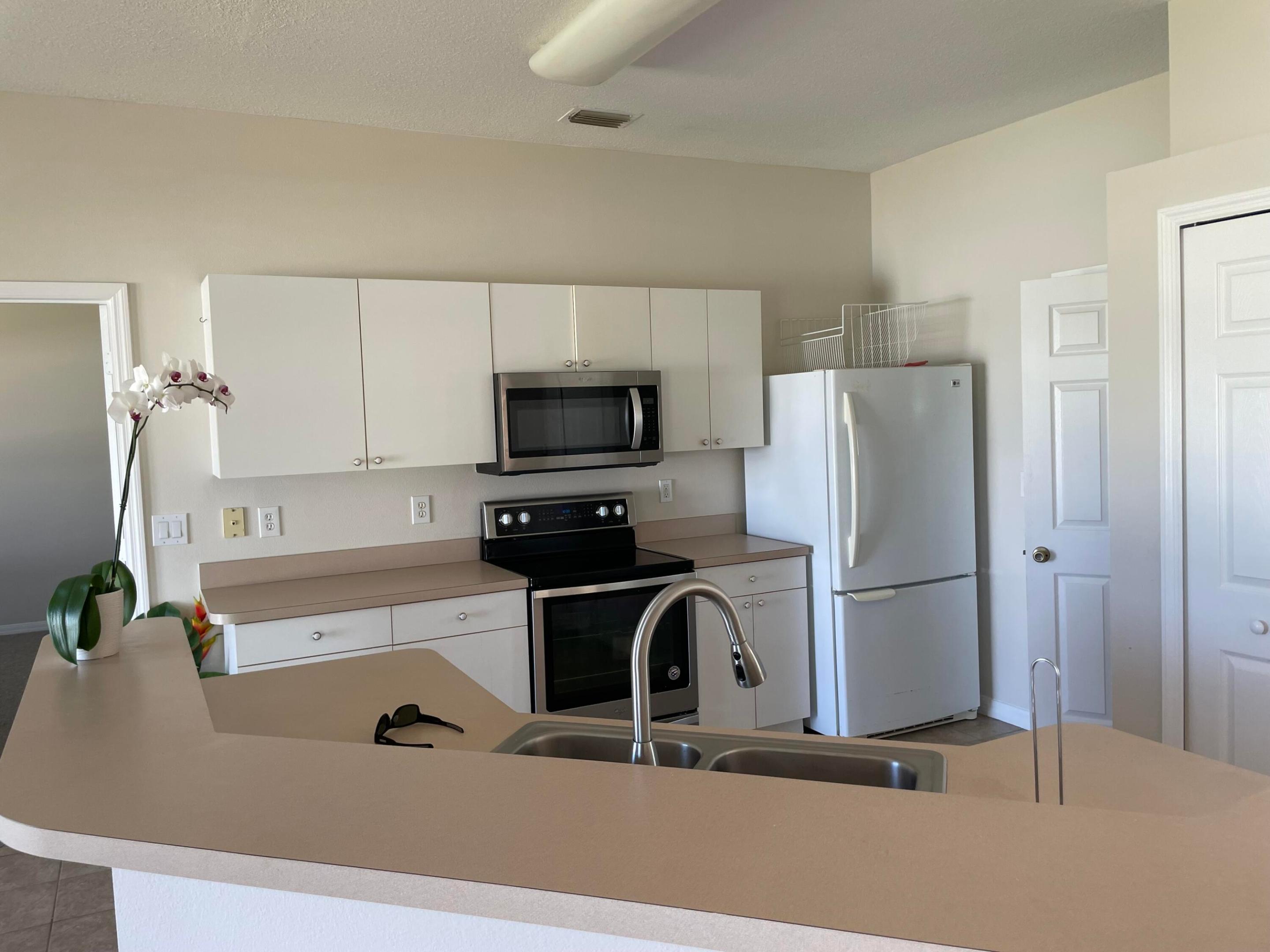 SAN SEBASTIAN PLAT NO 1 - Residential Lease