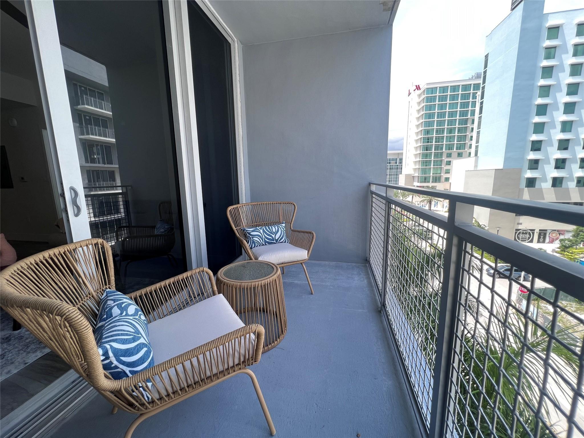 DANIA POINTE - Residential Lease