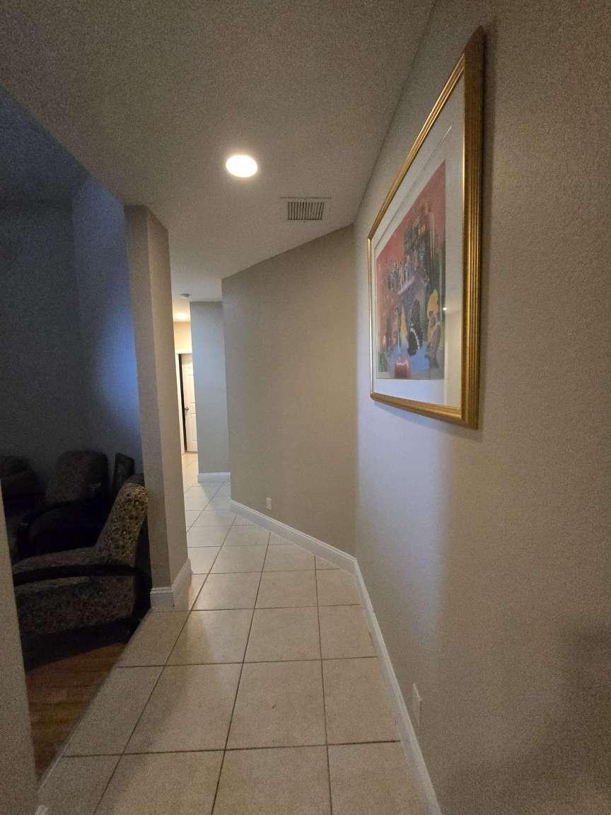 2351 NW 29th St