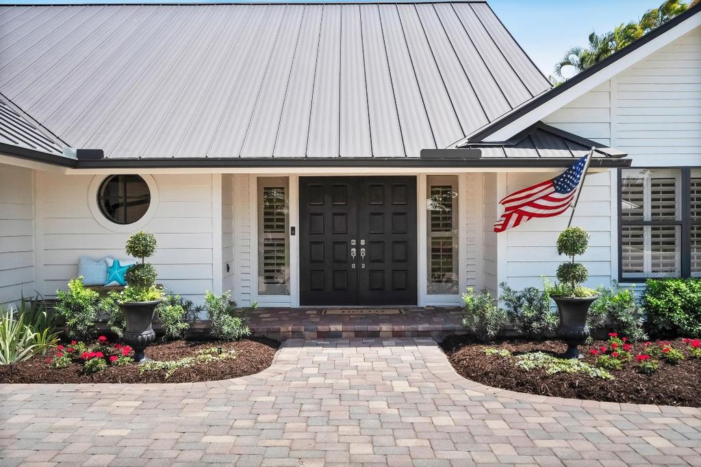 Photo of 5744 SE Glen Eagle Way, Stuart, FL 34997 (MLS # R11084865)