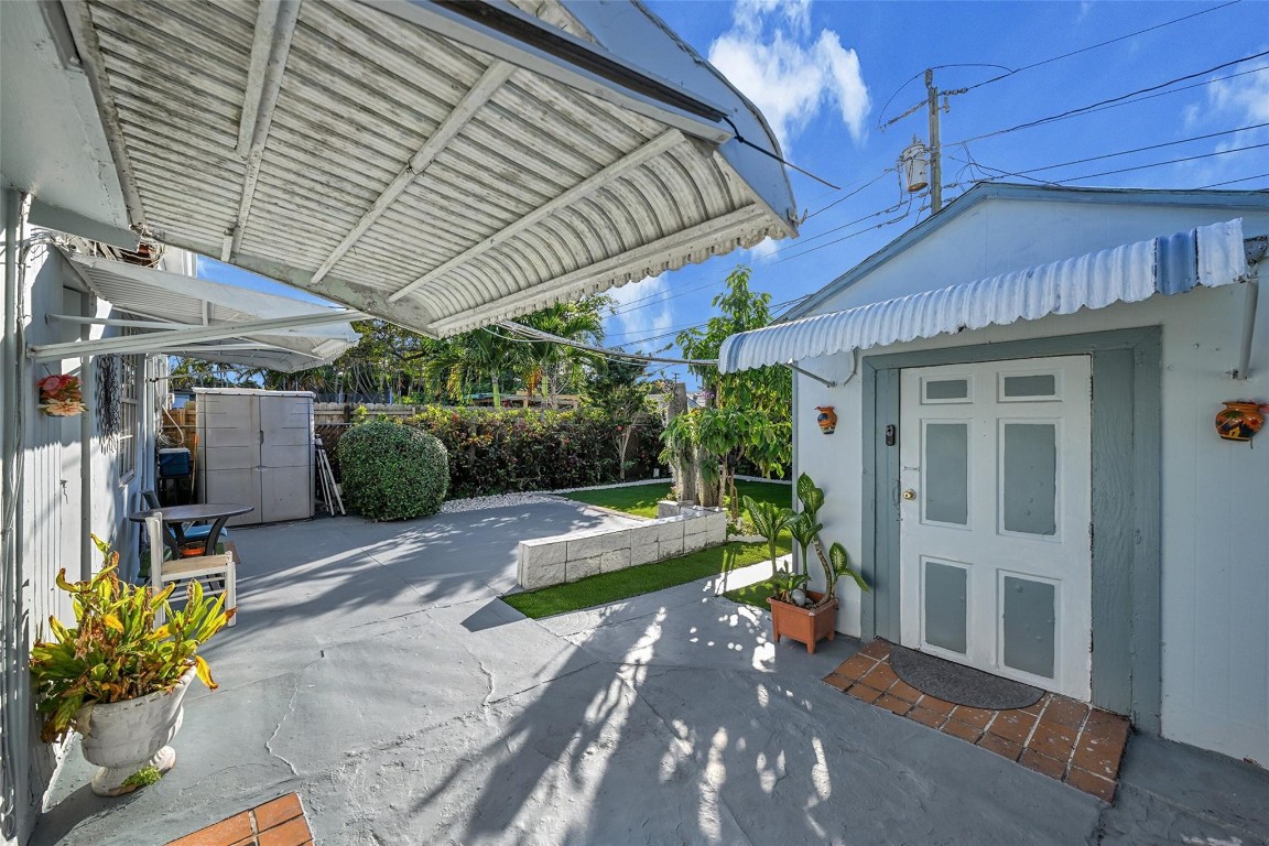 BROADVIEW COUNTRY CLUB ES - Residential